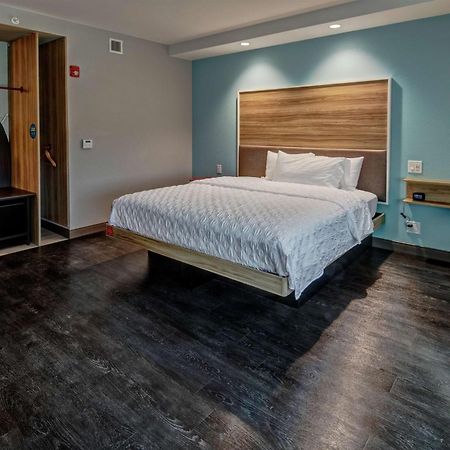 Hotel Tru By Hilton Roanoke Hollins Esterno foto