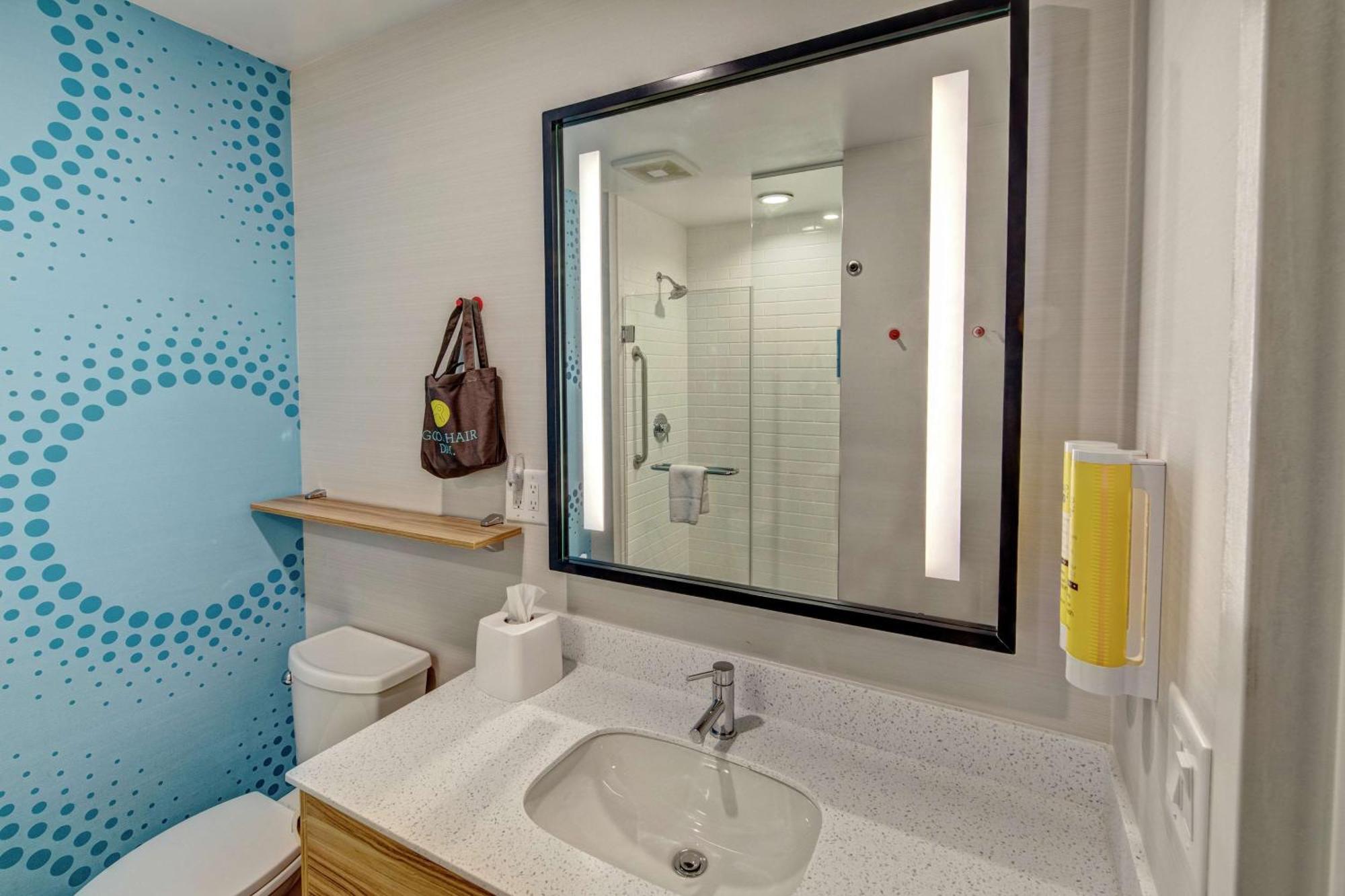 Hotel Tru By Hilton Roanoke Hollins Esterno foto