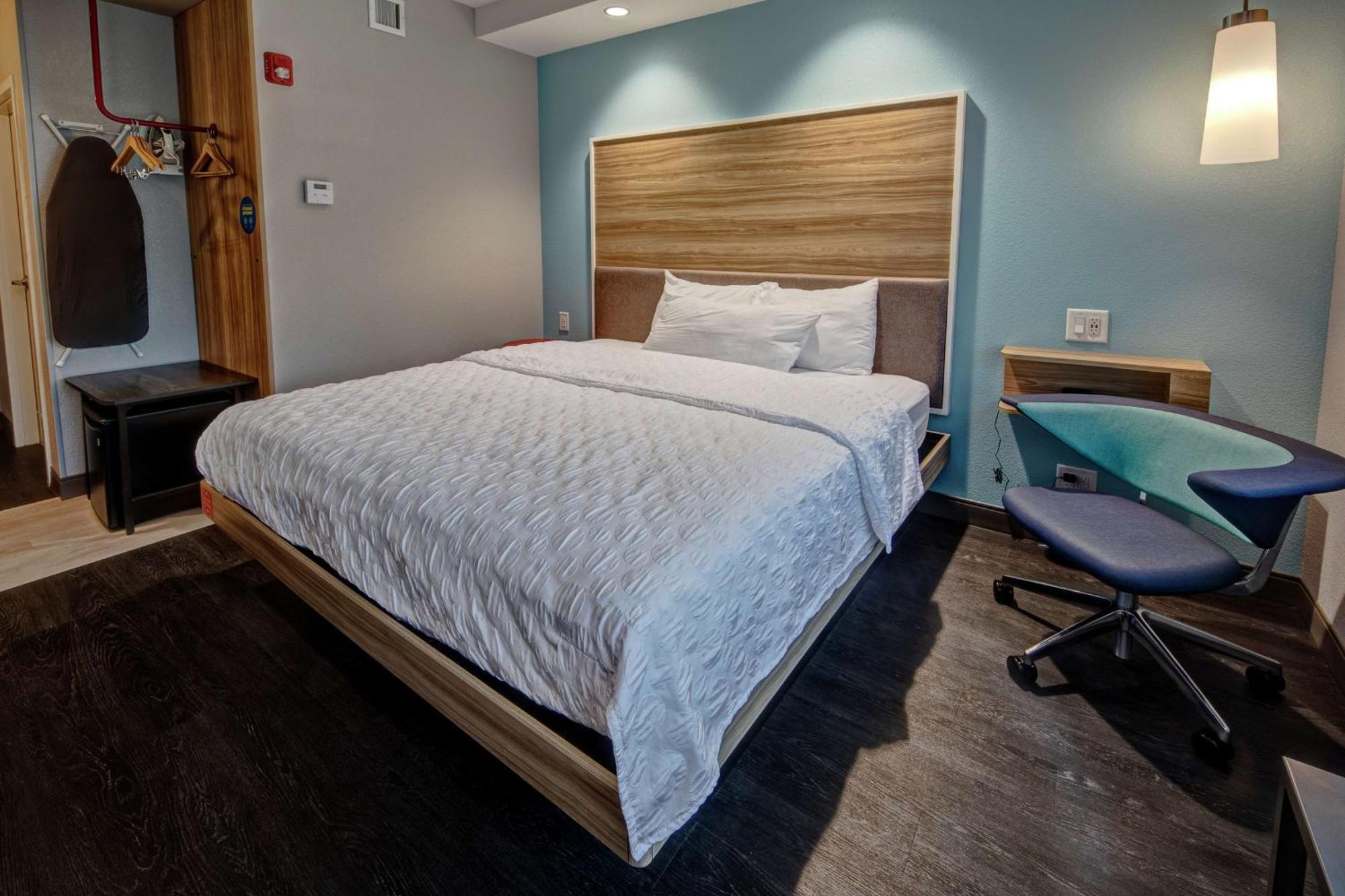 Hotel Tru By Hilton Roanoke Hollins Esterno foto