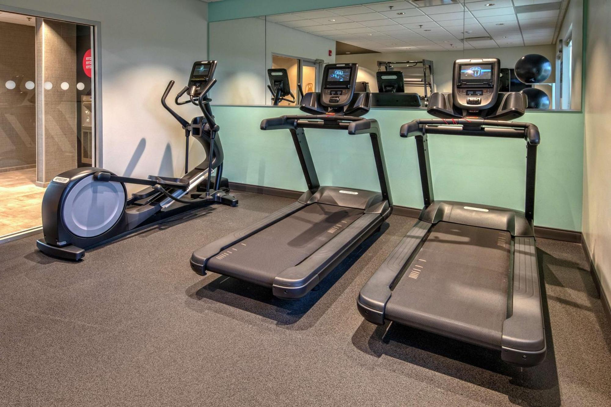 Hotel Tru By Hilton Roanoke Hollins Esterno foto
