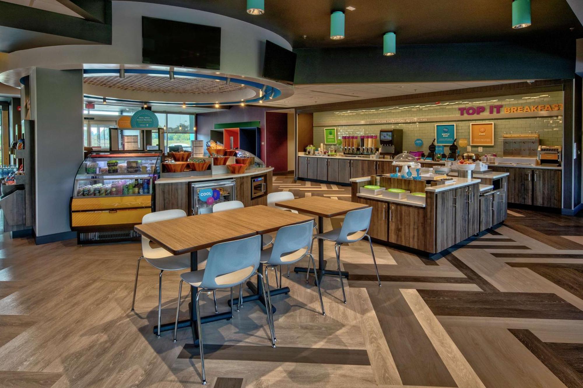 Hotel Tru By Hilton Roanoke Hollins Esterno foto
