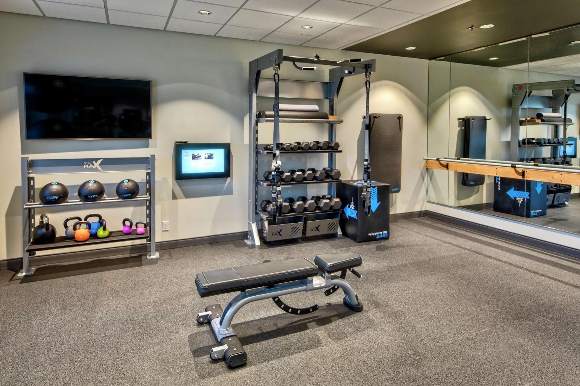Hotel Tru By Hilton Roanoke Hollins Esterno foto